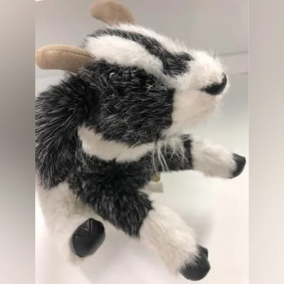 Folkmanis Goat hand puppet stuffed animal - Picture 3 of 8